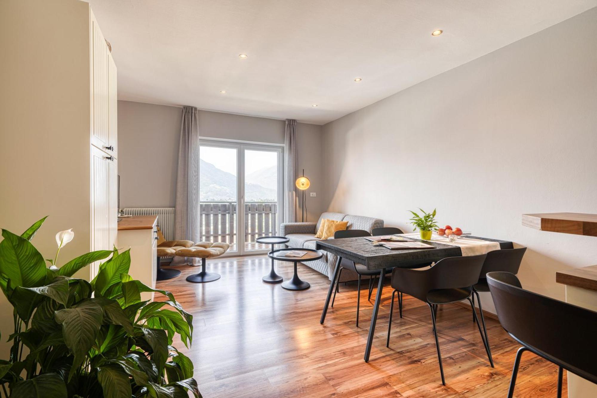 Apartmenthotel Ritterhof Suites & Breakfast Schenna Eksteriør billede